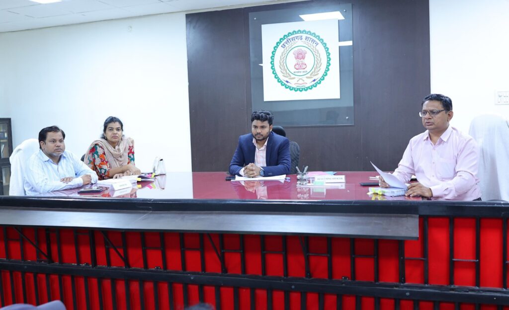 नगर पालिक निगम: निर्वाचन लडऩे वाले अभ्यर्थियों को आदर्श आचार संहिता की दी गई जानकारी 1 IMG 20250131 WA0008