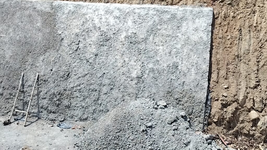 धनबादा कंपनी द्वारा घटिया निर्माण कर हाइड्रो प्रोजेक्ट में किया जा रहा सब्सिडी का खेल। 4 IMG20250423134453 01