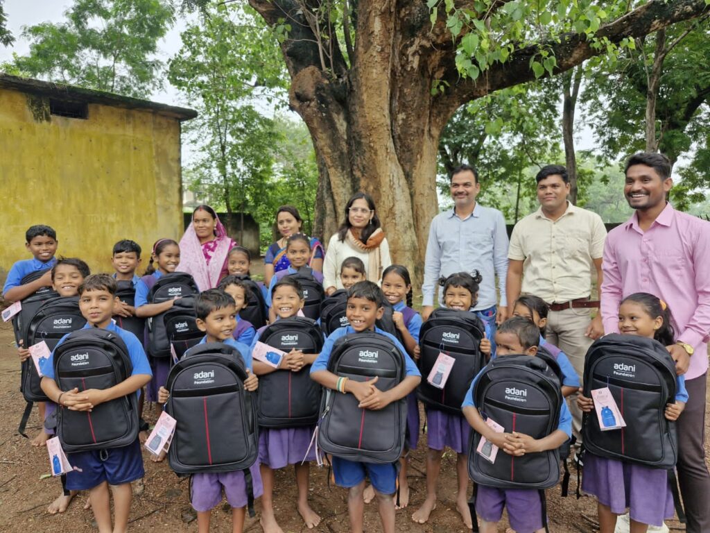 प्रोजेक्ट उत्थान के तहत शिक्षा की ओर एक सशक्त कदम, रायगढ़ में हुआ शाला प्रवेशोत्सव का भव्य आयोजन 2 IMG 20250707 WA0027