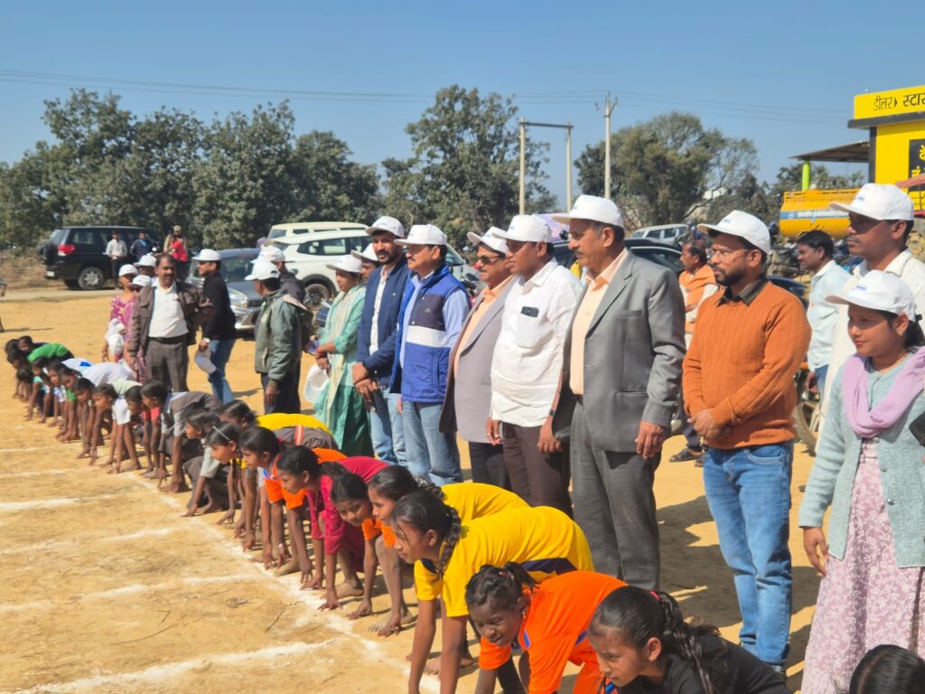 एनटीपीसी तलईपल्ली के सहयोग से 3 दिवसीय क्रीड़ा प्रतियोगिता का आयोजन 2 IMG 20260115 WA0024