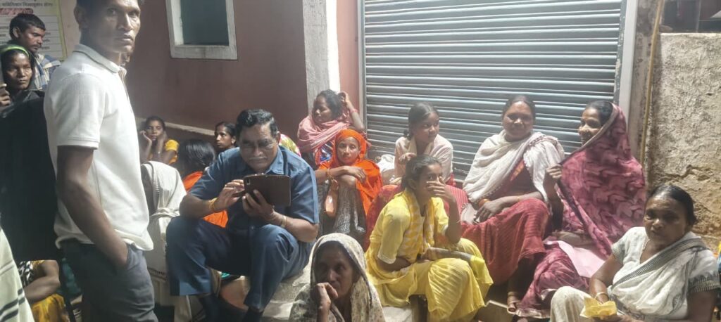 किसानों की भारी भीड़ से अपेक्स बैंक में हाहाकार! 2 IMG 20260302 WA0015